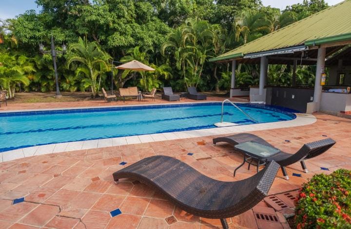 WhatsApp Image 2025-09-10 at 12.00.09 PM